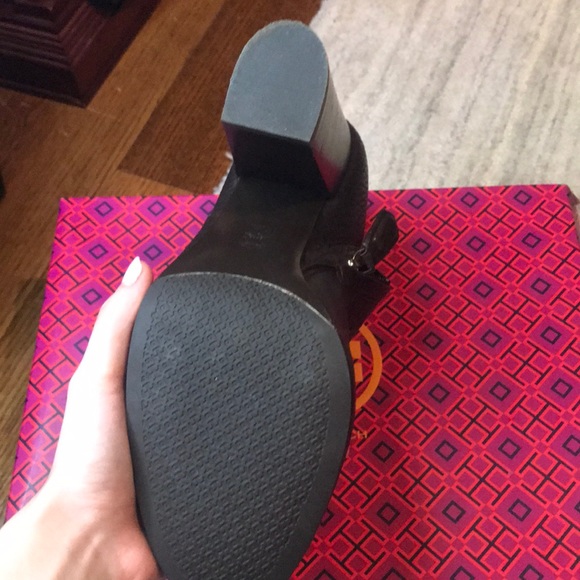 Women Tory Burch Boots. Worn once. Like new! - Picture 6 of 11